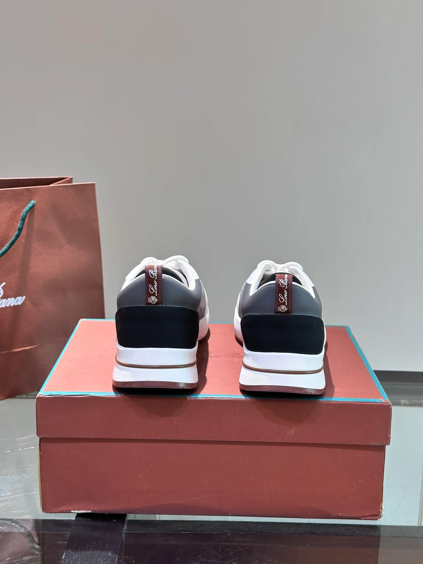 Men's Men's Shoes 💰p560 "Loro Men's Shoes 💰piana" niche Loro classic jogging shoes, men's lace-up casual shoes and sneakers, high-quality lightweight and comfortable fabrics, suitable for outdoor leisure, the color scheme is young and energetic, and it looks great with sportswear or casual suits! Size: 39-45 (46 customized)